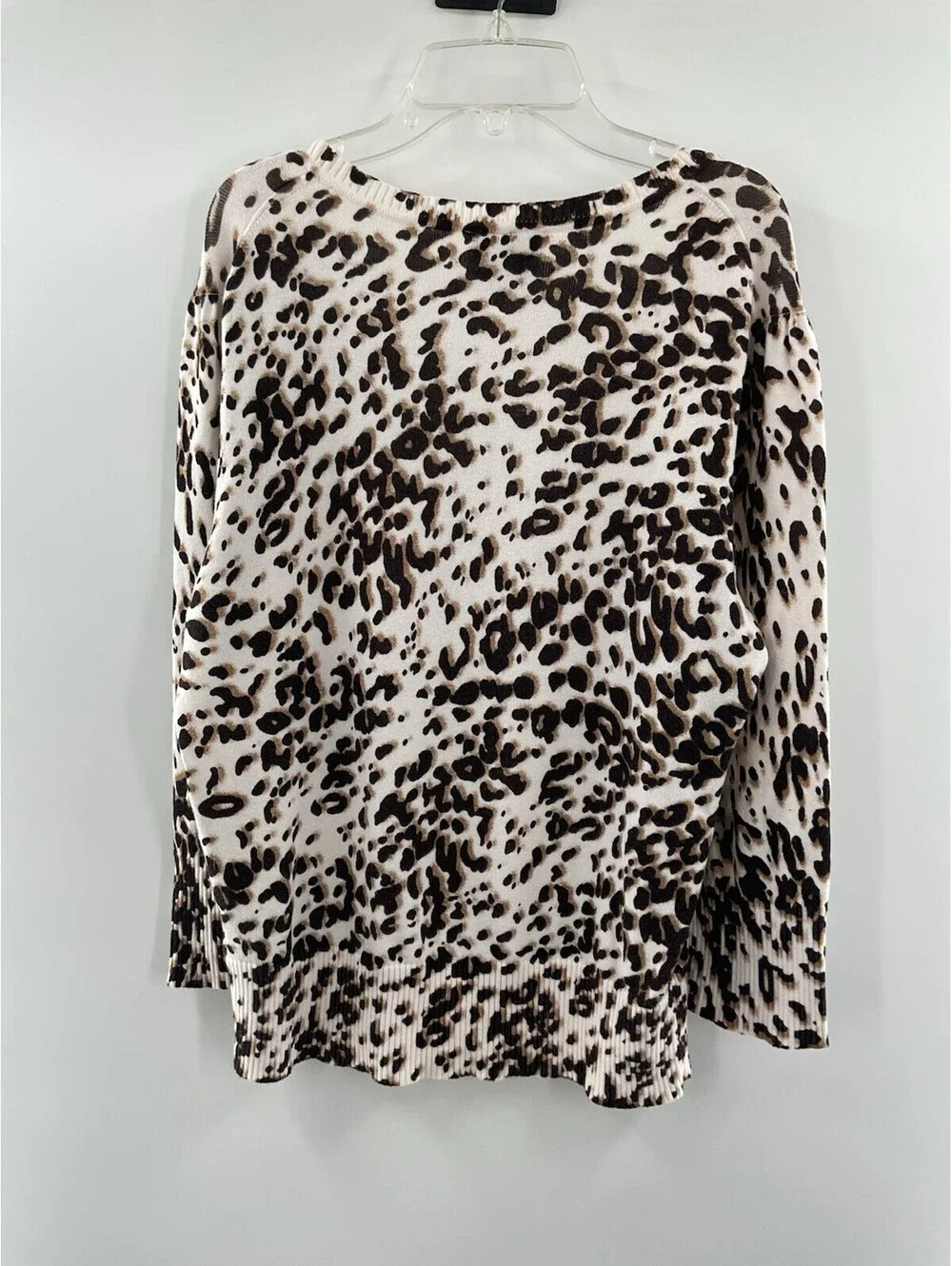 eci New York women’s large leopard print beige button up cardigan knit 047